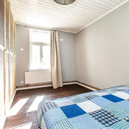 Niine 5 * Tallinn